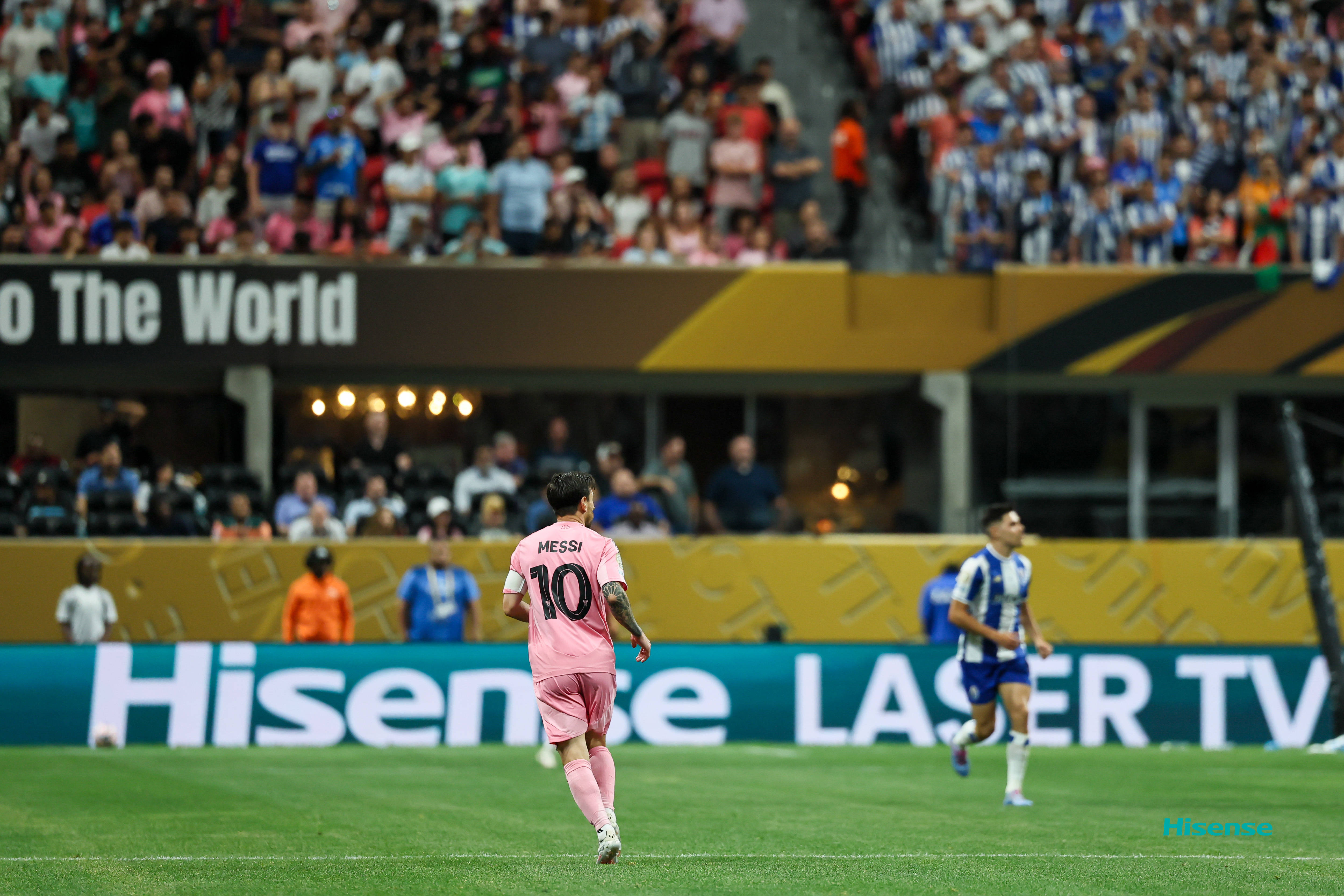 包含转会期意大利杯焦点战，巴黎圣日耳曼再遭质疑，引发热议，身体对抗强度拉满的词条